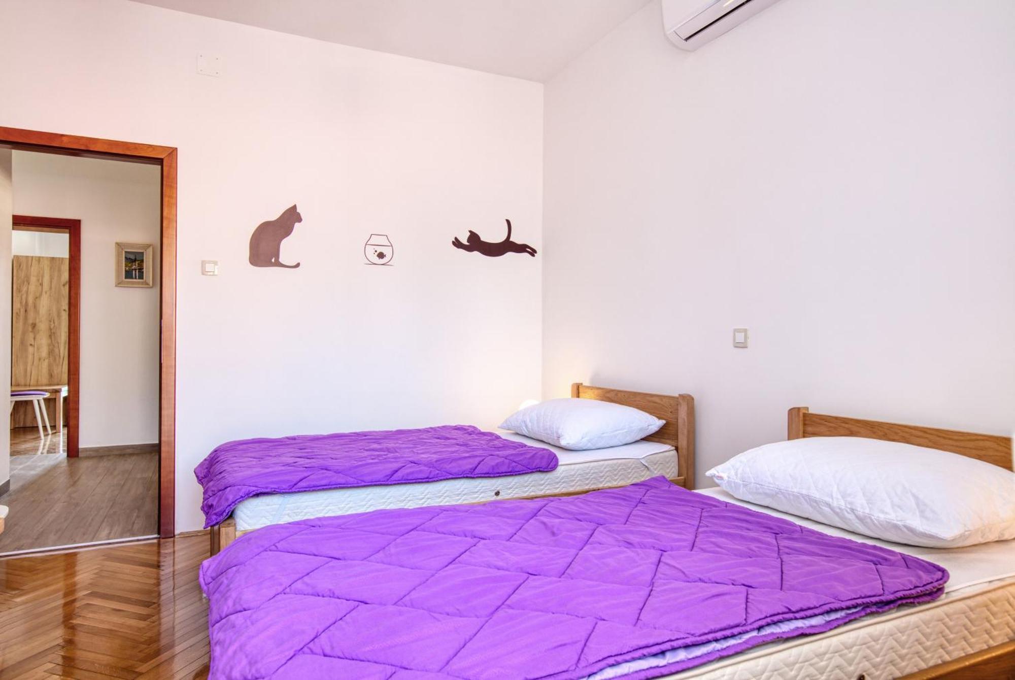 Family Friendly Seaside Apartments Brodarica, Sibenik - 4833 Бродариця Номер фото