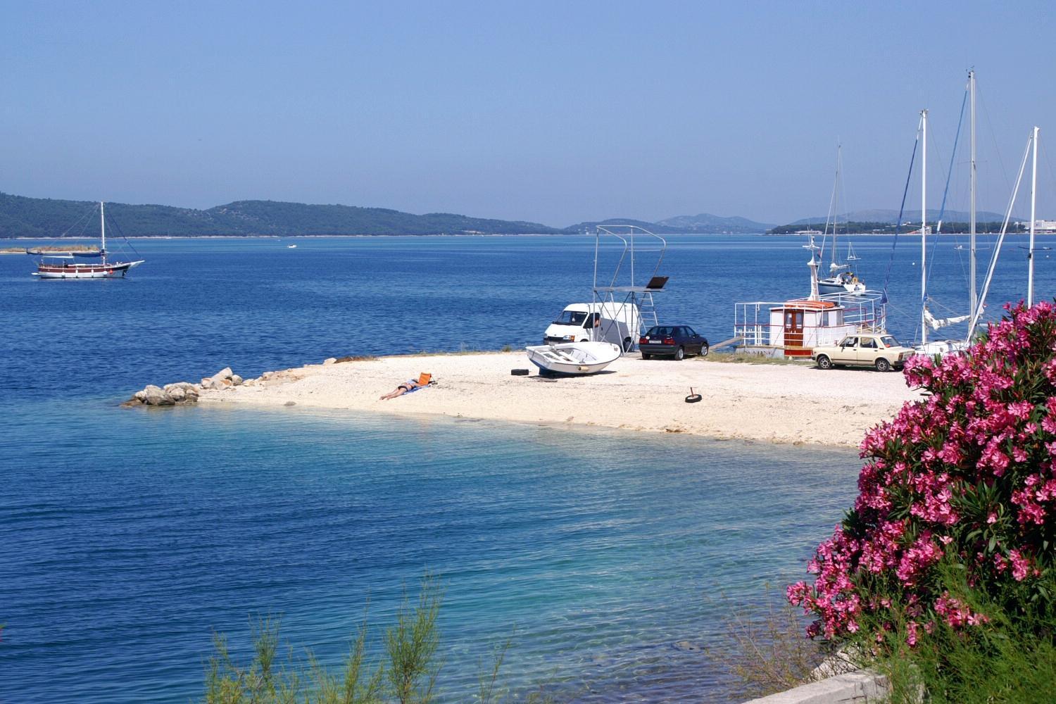 Family Friendly Seaside Apartments Brodarica, Sibenik - 4833 Бродариця Екстер'єр фото