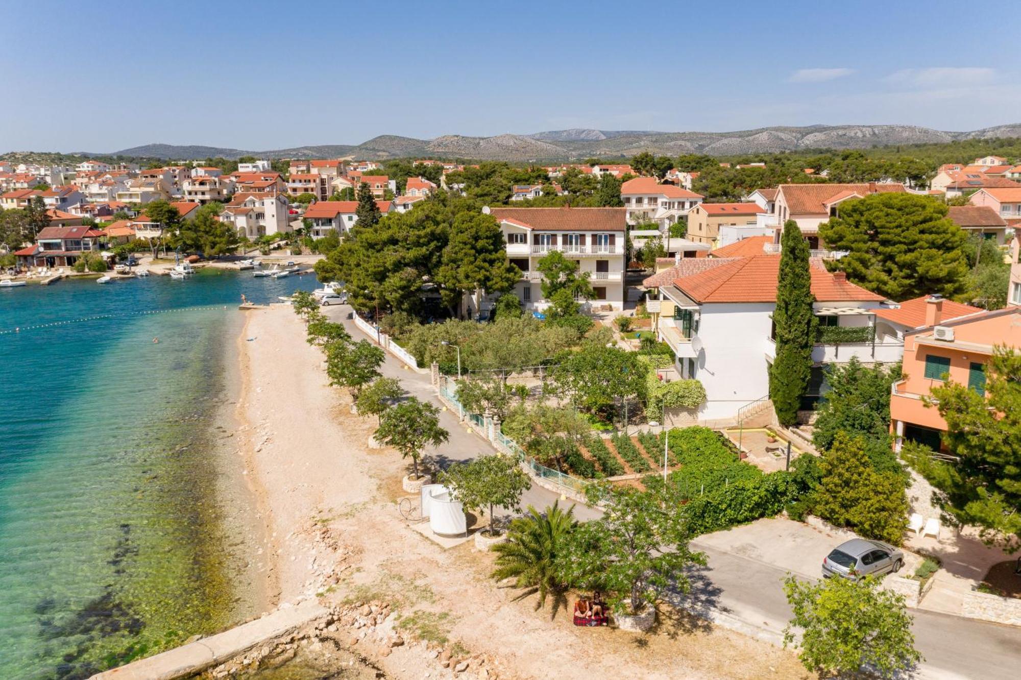 Family Friendly Seaside Apartments Brodarica, Sibenik - 4833 Бродариця Екстер'єр фото