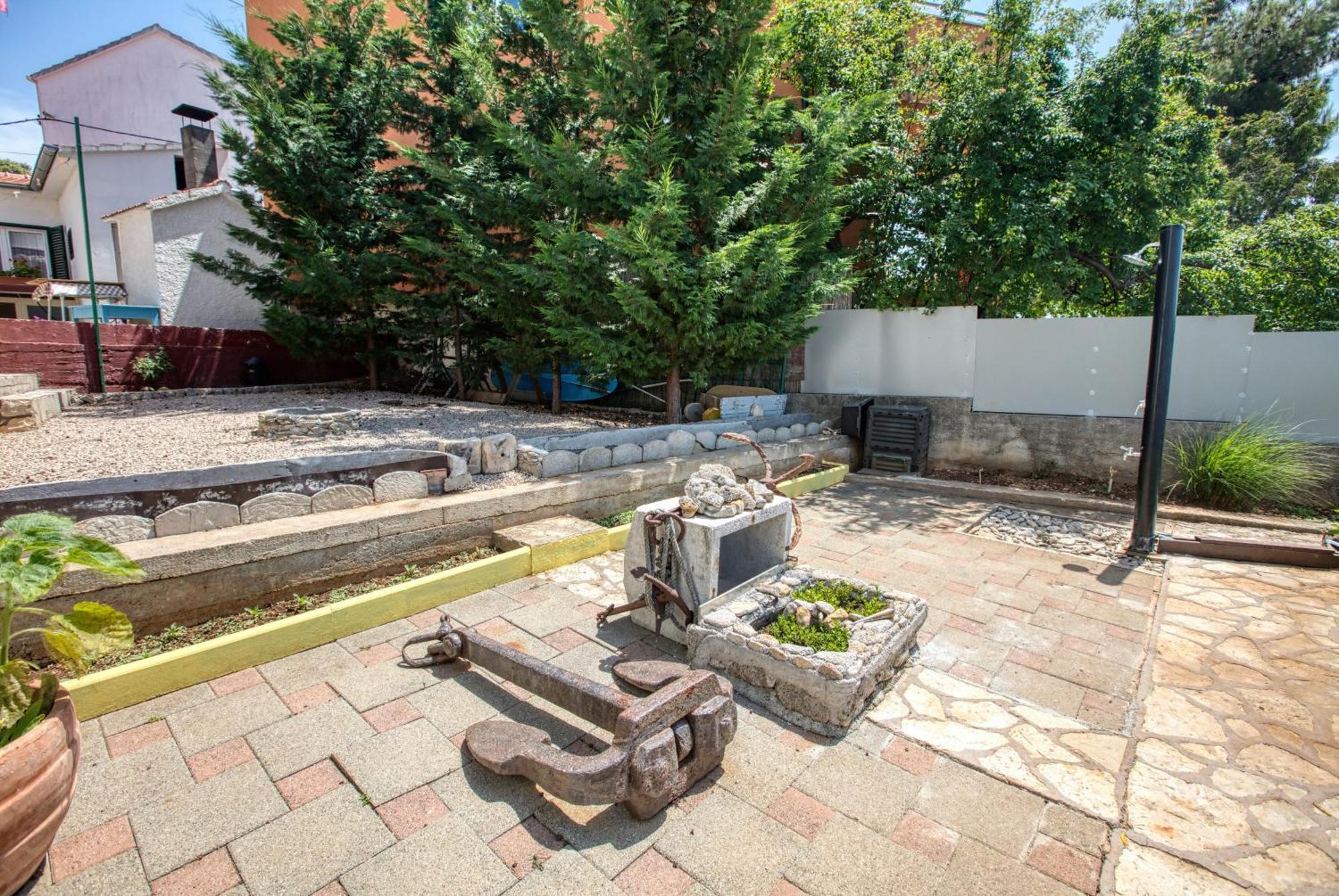 Family Friendly Seaside Apartments Brodarica, Sibenik - 4833 Екстер'єр фото